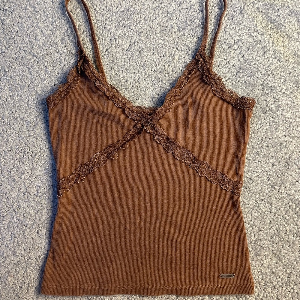 Hollister Tank